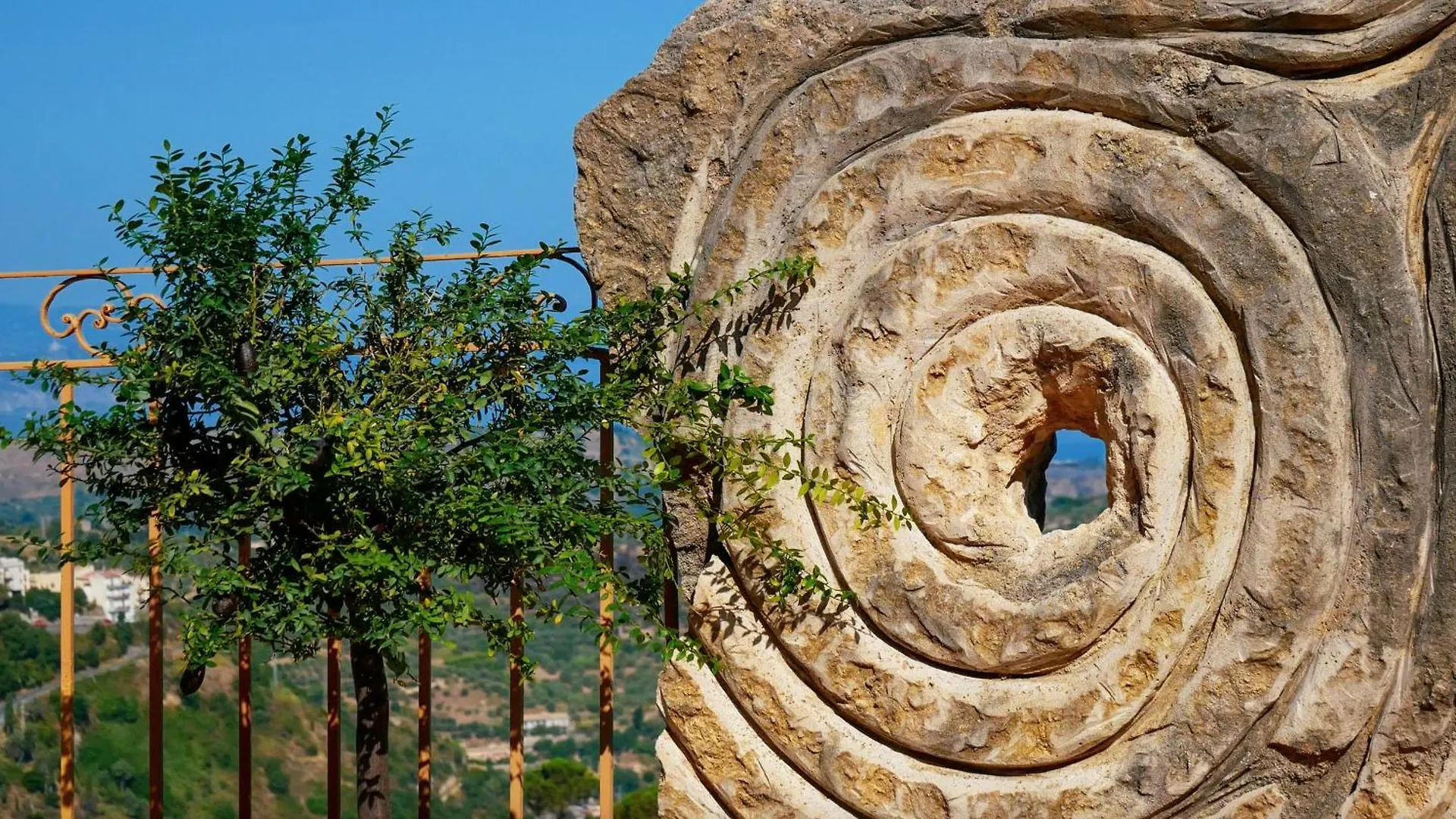 Villa Dimora D'Arte Mariano Pietrini Barcellona Pozzo di Gotto Italia