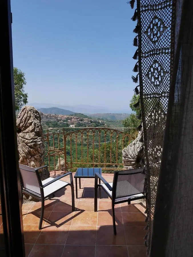 Dimora D'Arte Mariano Pietrini Villa Barcellona-Pozzo di Gotto Italy